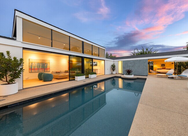 Building Photo - 1988 Inverness Ln