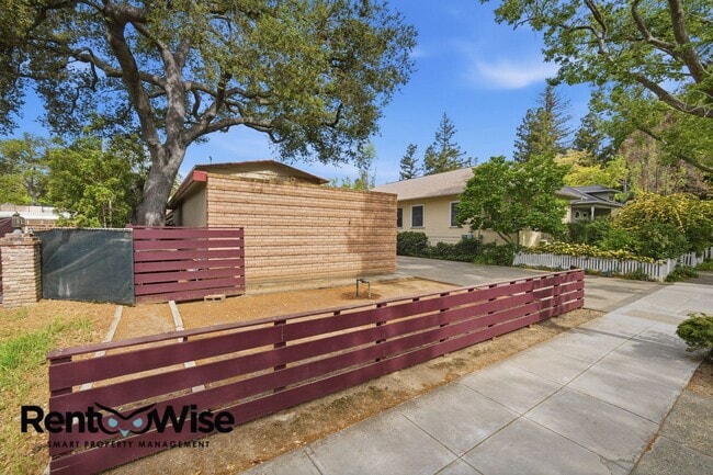 Building Photo - 569 Addison Ave