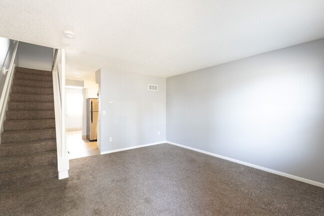 Building Photo - 2625 Farrow Ave