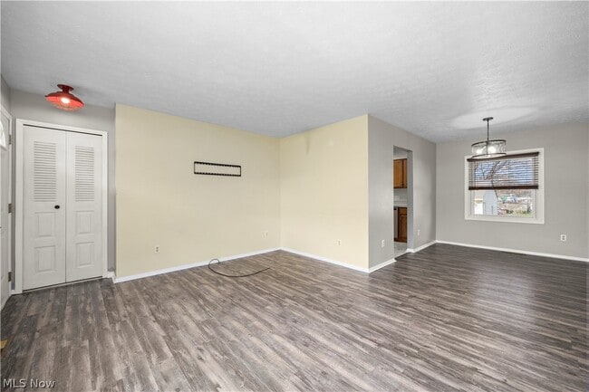 Building Photo - 17050 Sheldon Rd