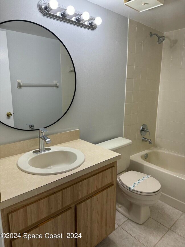 Building Photo - 6850 US-1