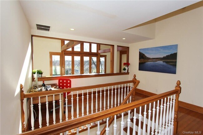 Building Photo - 114 Mt Pleasant Ave