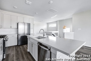 Building Photo - 7910 Needle Crk