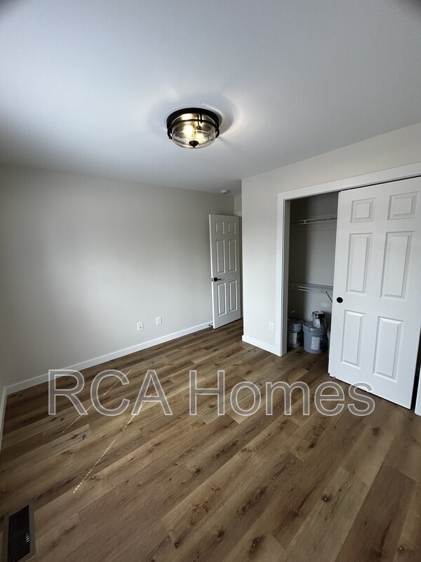 Building Photo - 3449 E 26th St