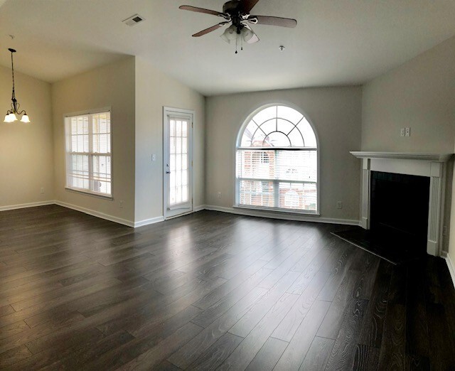 Building Photo - Beautiful 2 bedroom 2 bath Condo for rent ...