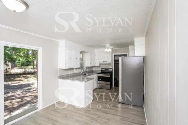 Building Photo - The Lifestyle You Deserve.