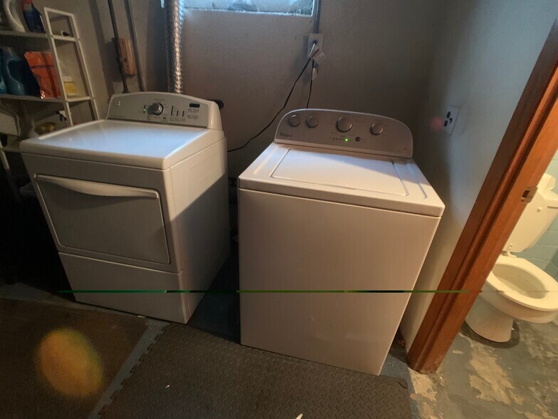 Building Photo - 120 Nonantum St