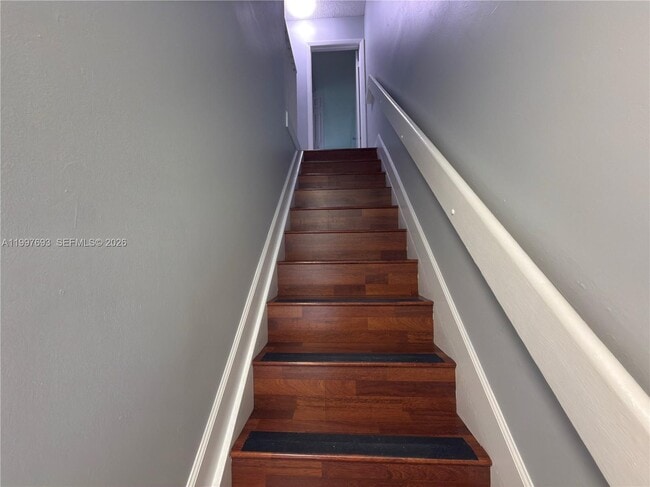 Building Photo - 2630 W 76th St