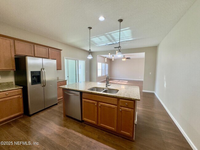 Building Photo - 3705 Old Hickory Ln