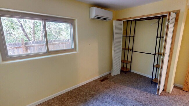 Building Photo - Eco-FriendlySouthwest Gem with Gardens & S...
