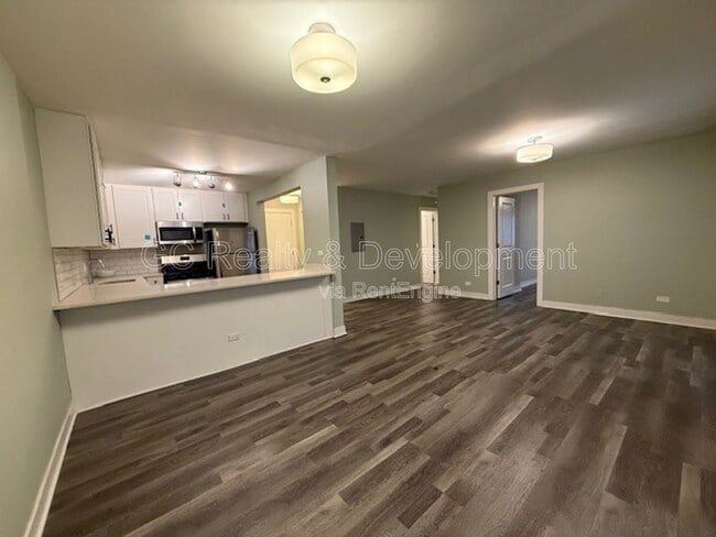 Building Photo - 800 Graceland Ave