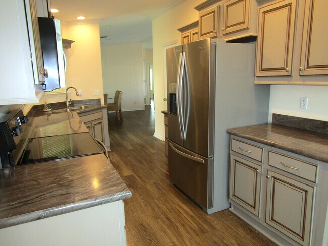 Building Photo - 37 Jurua Ct