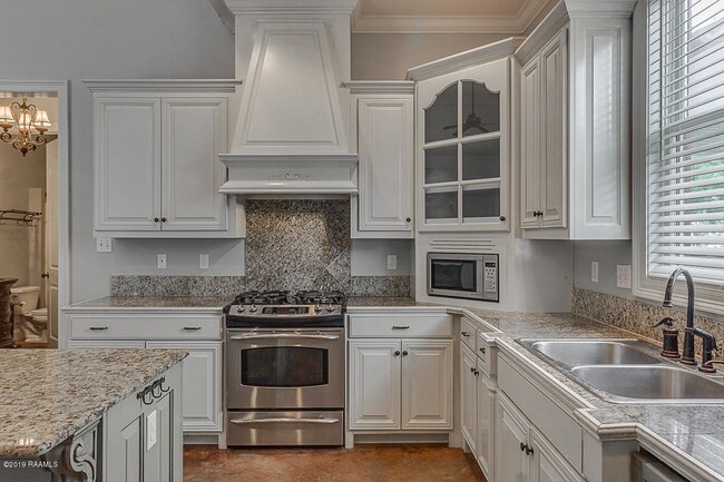 Building Photo - 500 Elysian Fields Dr