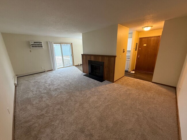 Building Photo - Charming 2-Bedroom, 1-Bath with Garage