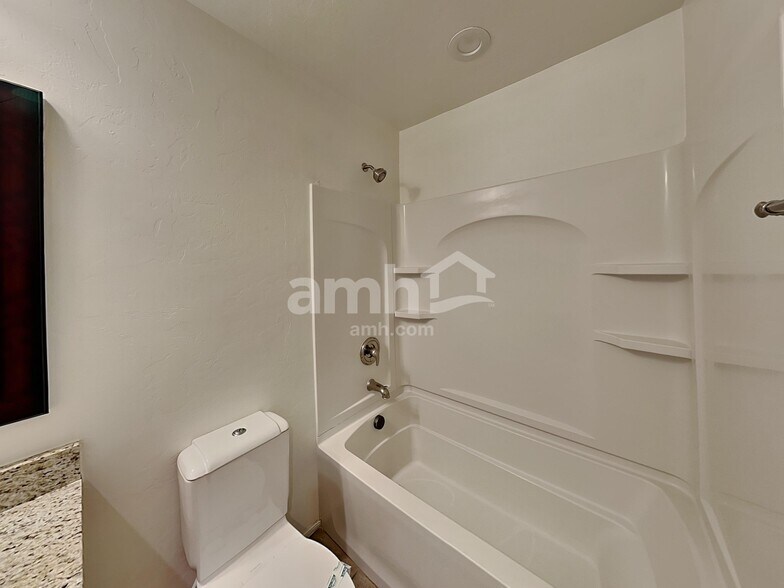 Building Photo - 10558 E Native Rose Trail