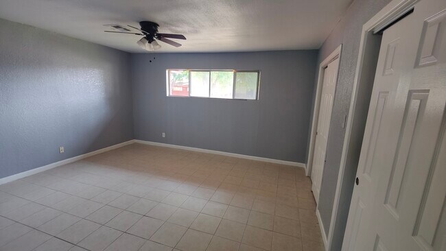 Building Photo - 1724 Laurie St