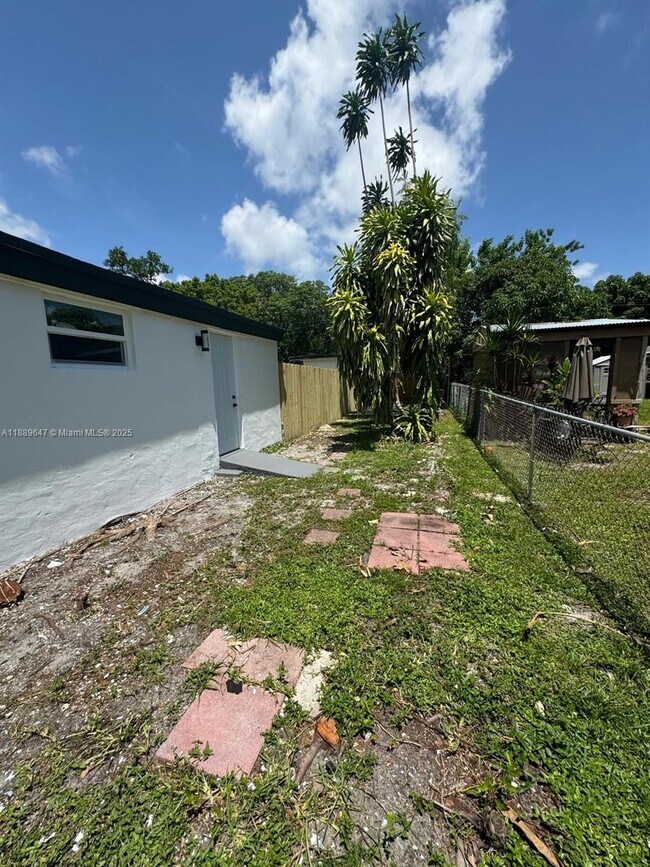 Building Photo - 5801 NW 11th Ave