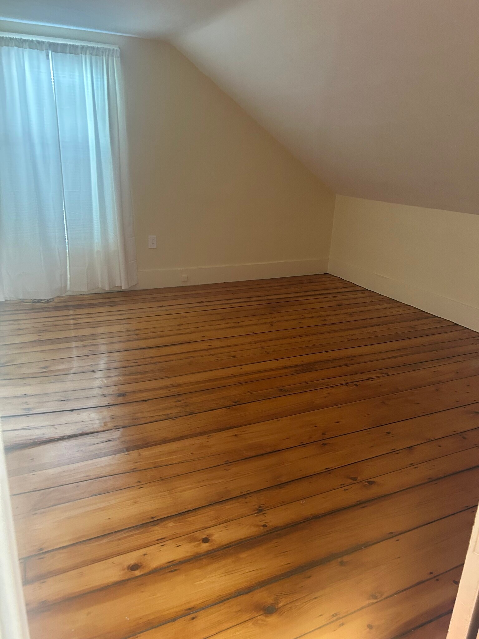 Building Photo - 200 Norfolk St