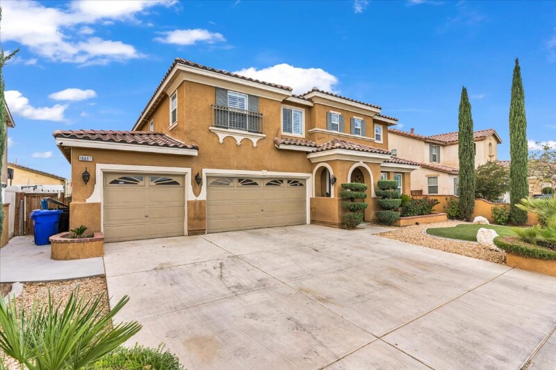 Building Photo - 16687 Hastings Pl