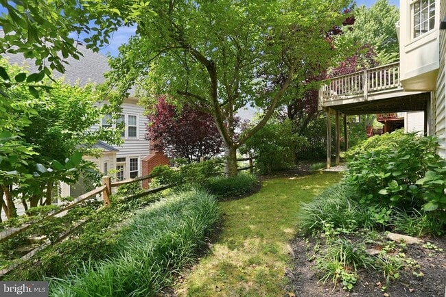 Building Photo - 10417 Snow Point Dr
