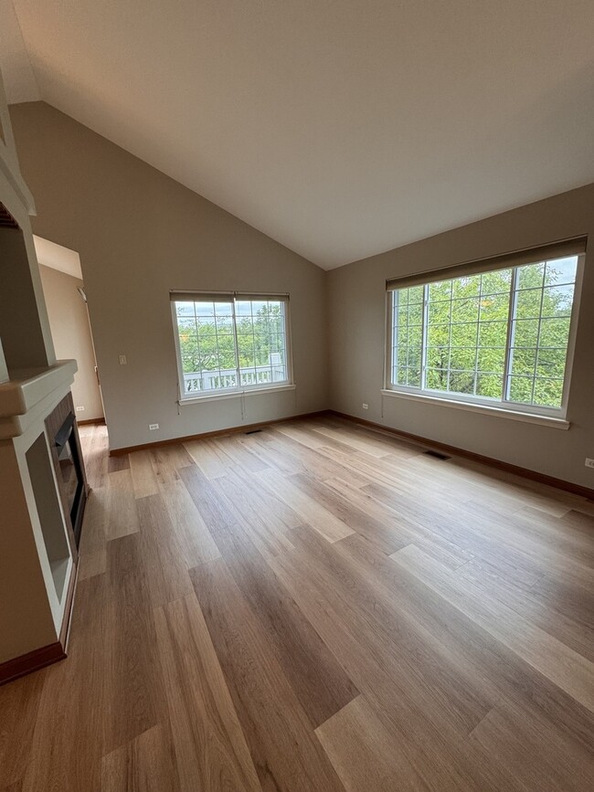 Building Photo - 2270 Twilight Dr