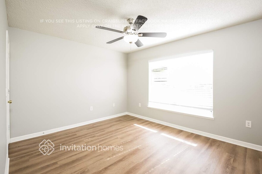 Building Photo - 3013 Elbib Dr