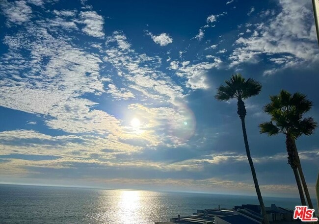 Building Photo - 11942 Whitewater Ln