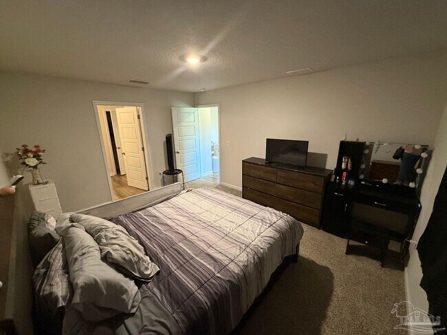 Building Photo - 9732 Angel Oak Dr