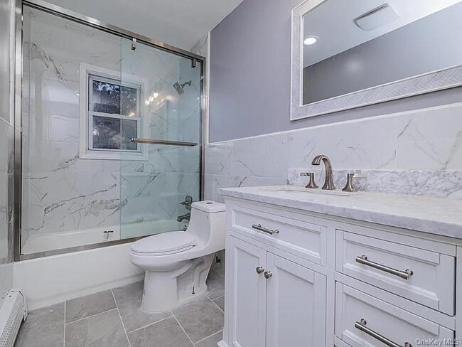 Building Photo - 220 Benson Ave