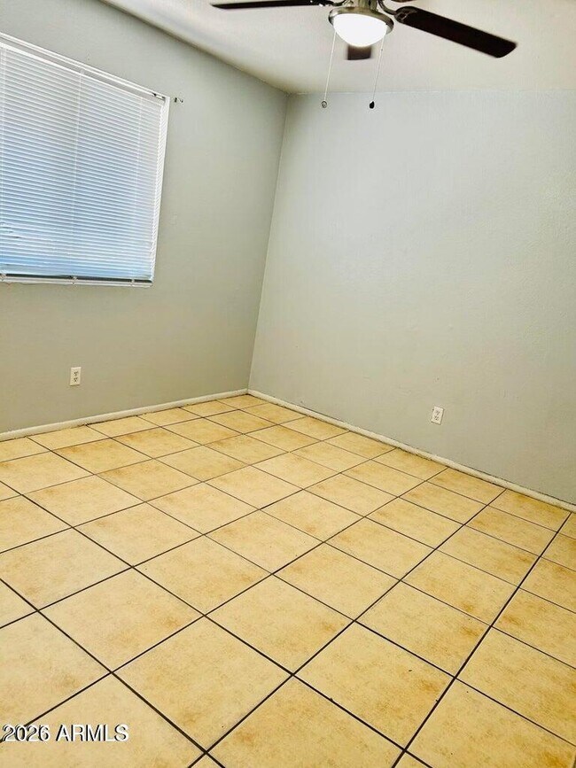 Building Photo - 240 S Doran
