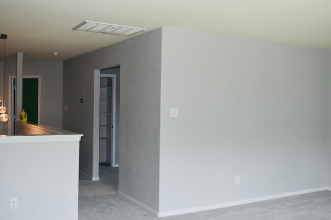 Building Photo - 28923 Birch Green Way