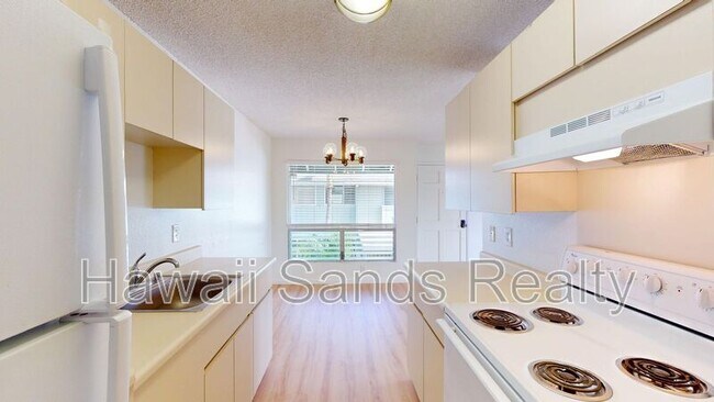 Building Photo - 94-1045 Paha Pl.