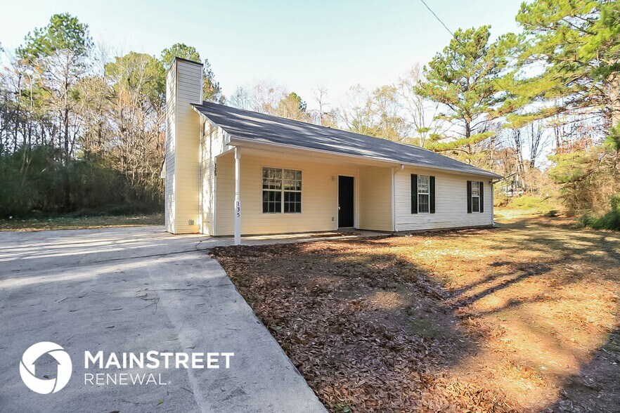 Building Photo - 135 Bond Dr