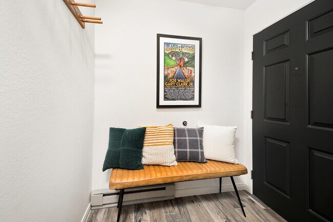 Building Photo - 280 Mahoney Dr