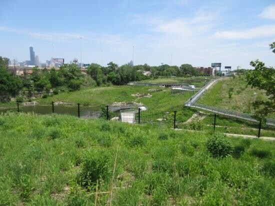 Building Photo - 3204 S Emerald Ave