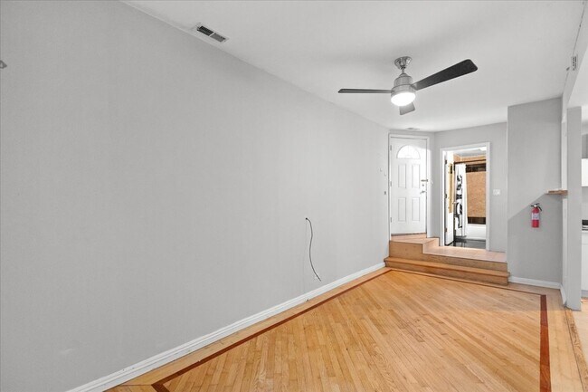 Building Photo - 2610 W Rice St