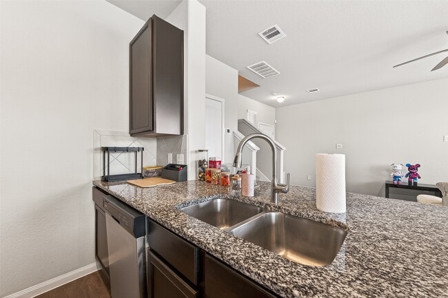 Building Photo - 3815 W Alessano Ln