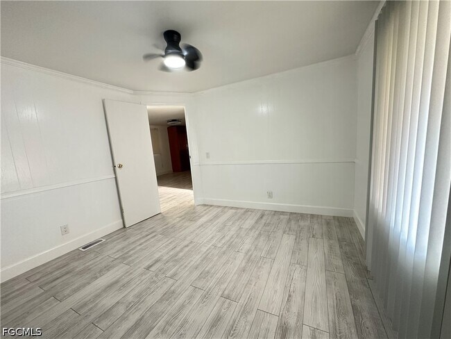 Building Photo - 5506 Virginia Dare Ln