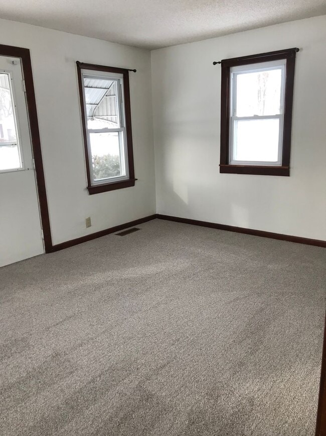 Building Photo - 328 Washington Ave