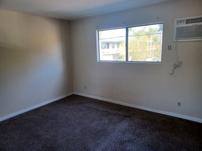 Building Photo - 1920 Peyton Ave