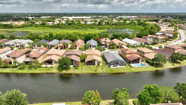 Building Photo - 2237 Newport Isles Blvd