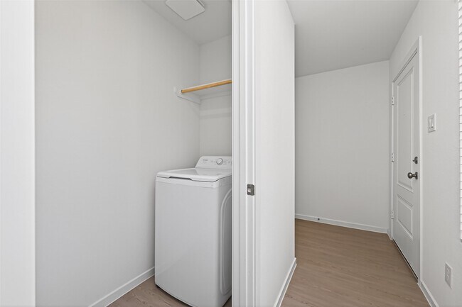 Building Photo - 18031 Valle Cupa Ln