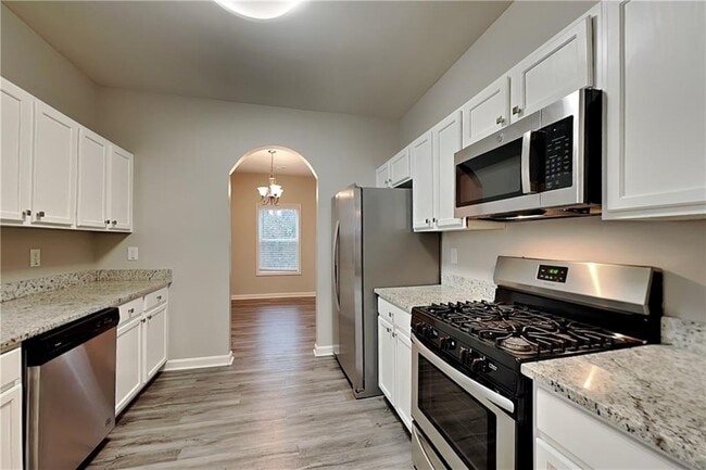 Building Photo - 207 Arrowhead Dr