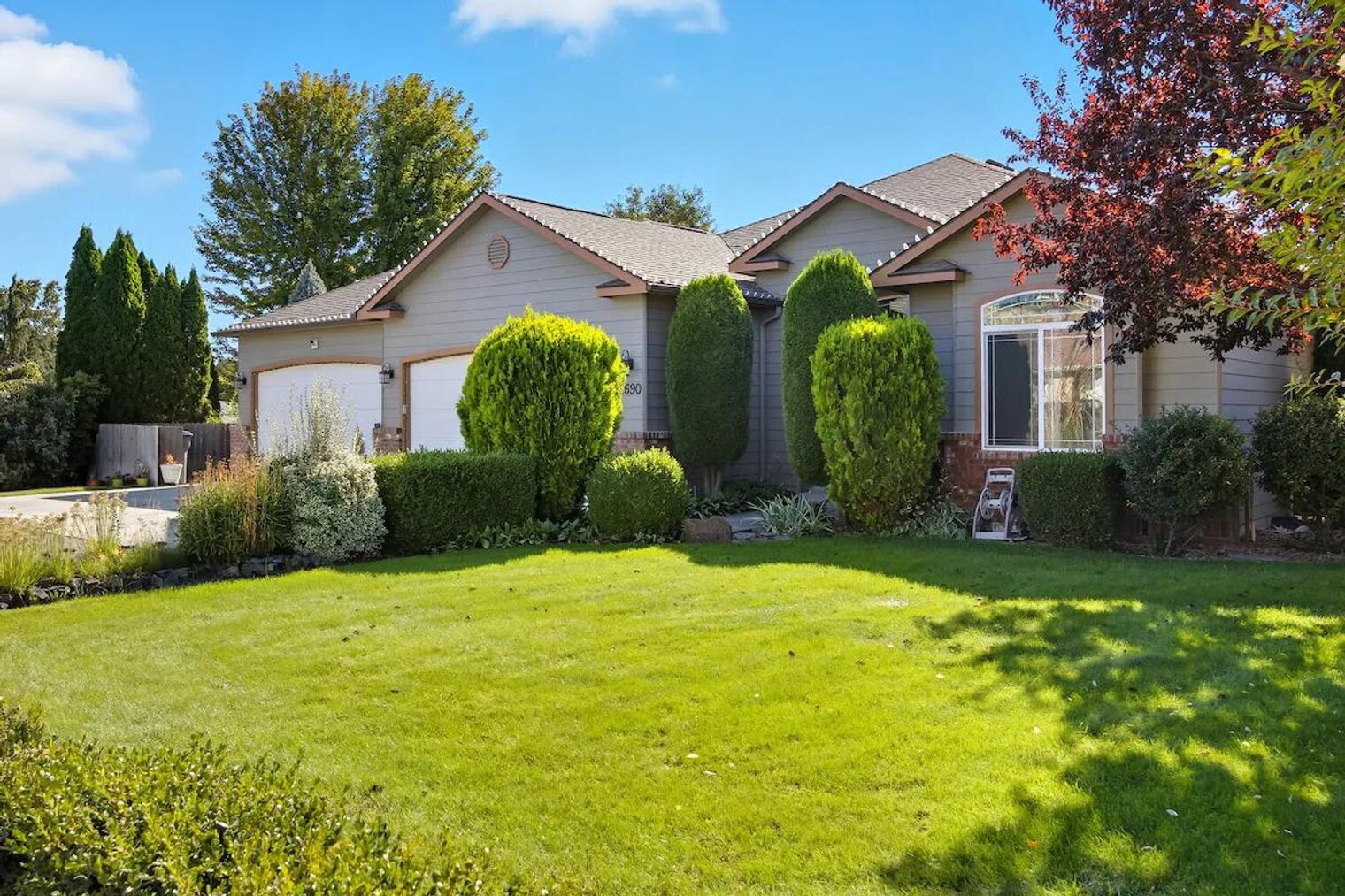 Building Photo - 355 Cindy Rd