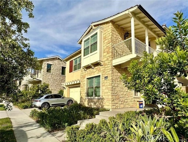 Building Photo - 222 Parkwood