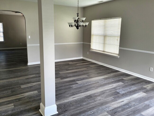 Building Photo - 8300 Neuse Hunter Dr
