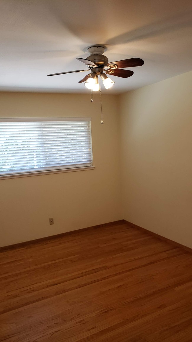 Building Photo - 1463 Dentwood Dr