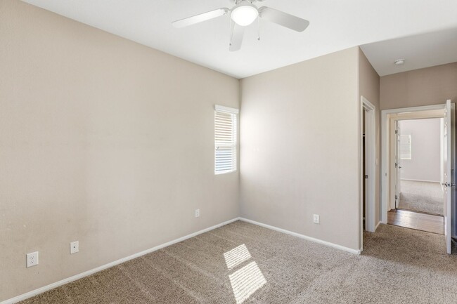 Building Photo - 8123 Mosaic Sunrise Ln