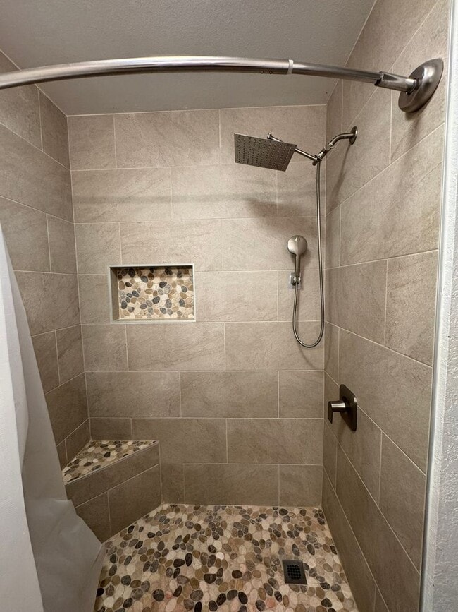 Building Photo - 3Br 3Ba House with Pool Across- RIVERFRONT with Balcony Observation Deck