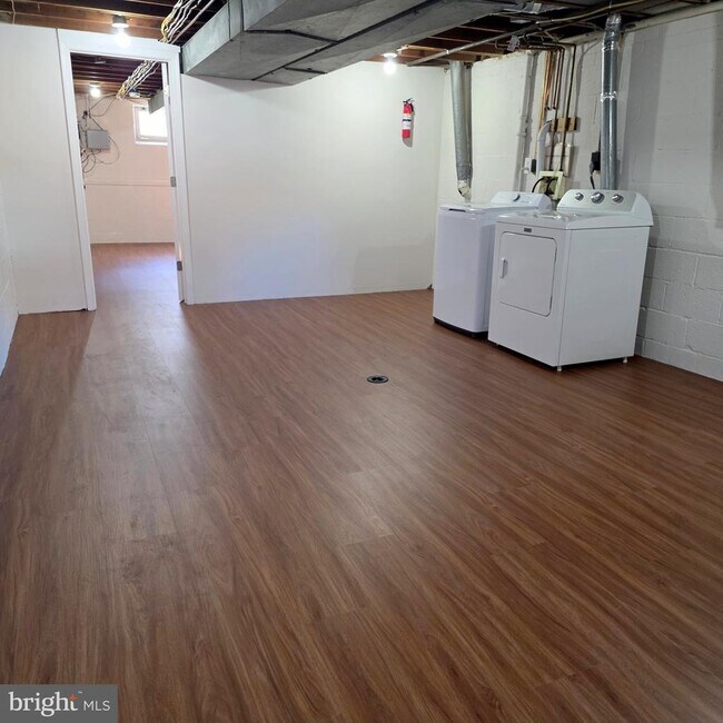 Building Photo - 13114 Bluhill Rd
